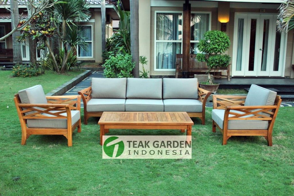 solid teak patio furniture
