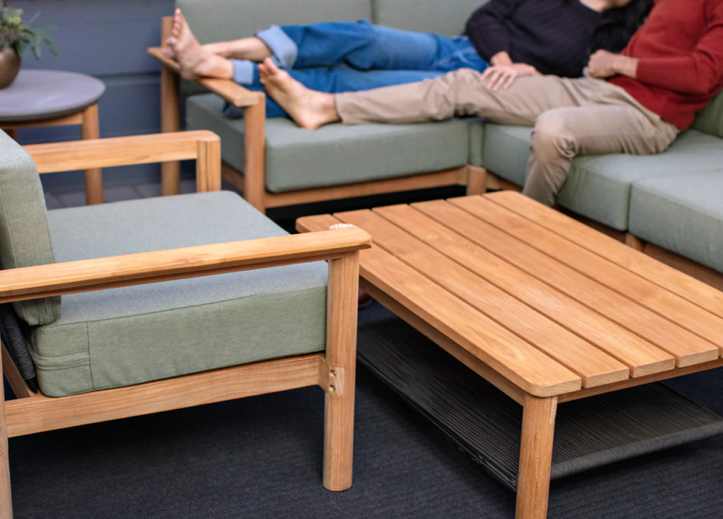 Lounge and Linger: Teak Lounge Tables for Intimate Outdoor Gatherings